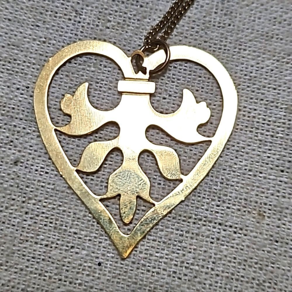 Vintage 18k Gold Overlay Queen Red Heart Jewelry Necklace Set - Picture 5 of 12